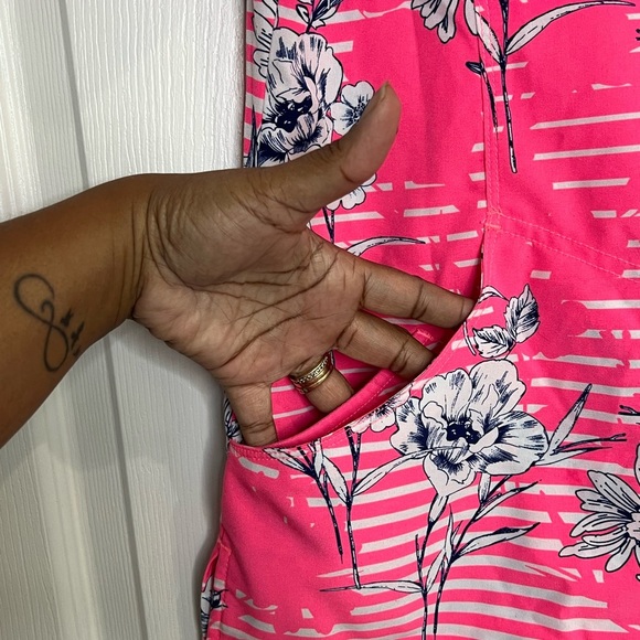 Cherokee Infinity Women's Scrubs Top Mock Wrap - Pink Floral - Size Large - Picture 5 of 8